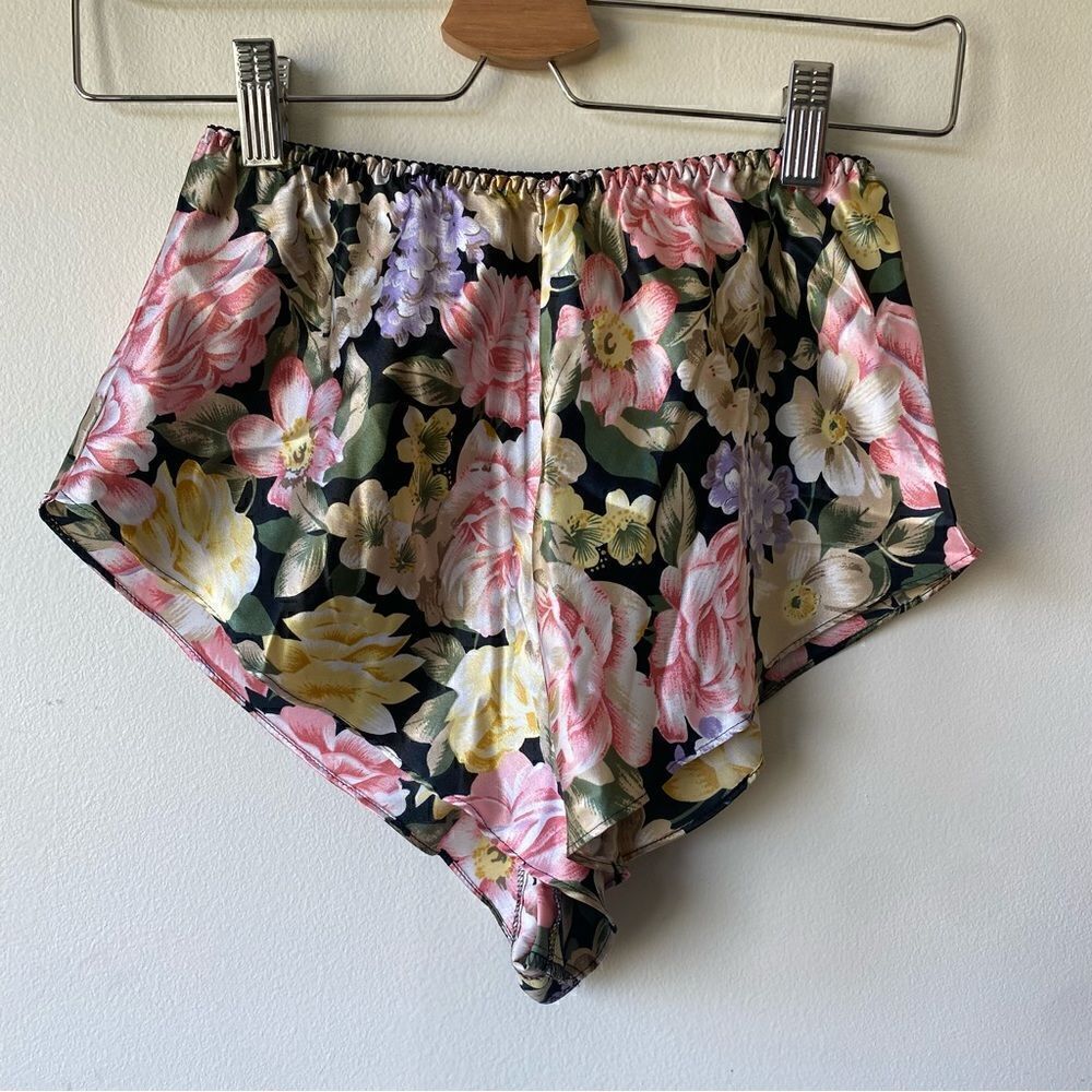 Vintage Victoria’s Secret satin floral lingerie pajama shorts small